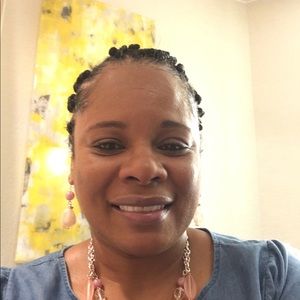 Meet your Posher, Monica